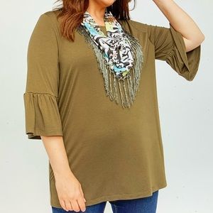 Catherines. Top. 4X. Removable Scarf. 3/4 Sleeves.